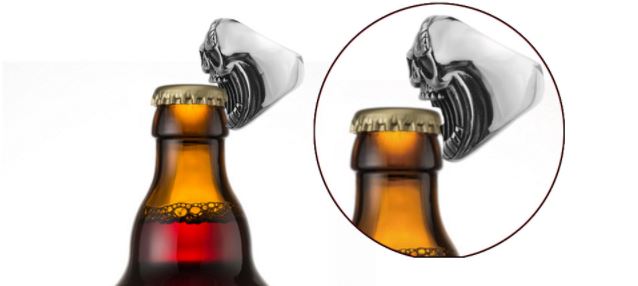 Bottle opener, skull head, stainless steel ring.
