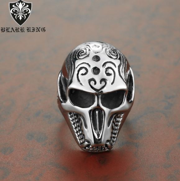 316L stainless steel embossed skull ring