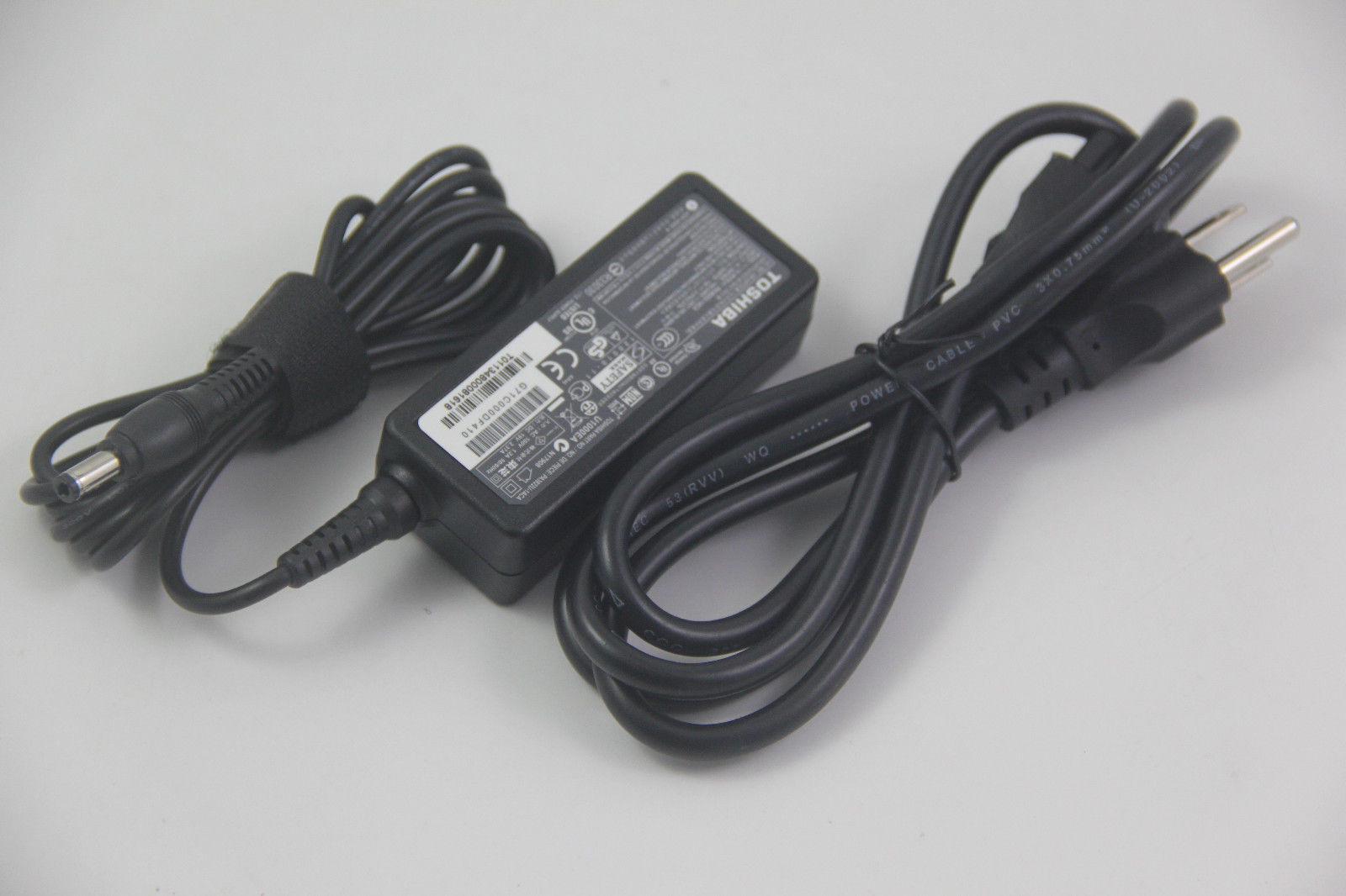 Genuine Original 45W AC Adapter Charger For Toshiba Satellite T210D PA3822U-1ACA